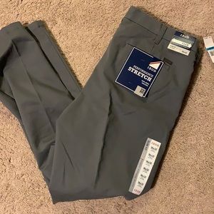 New IZOD Pants - Gray - 36x32 - Slim Fit